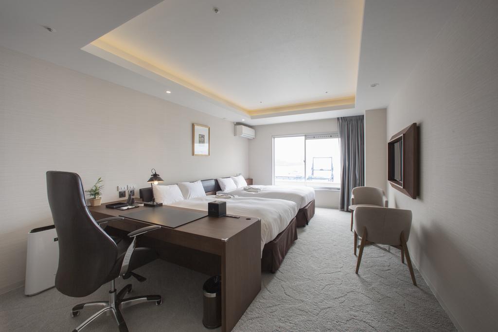 Clayton Bay Hotel Kure Luaran gambar